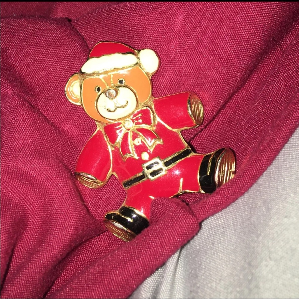 brooch